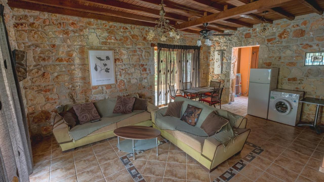 Stone Made Private Pool Villas クリオピギ エクステリア 写真